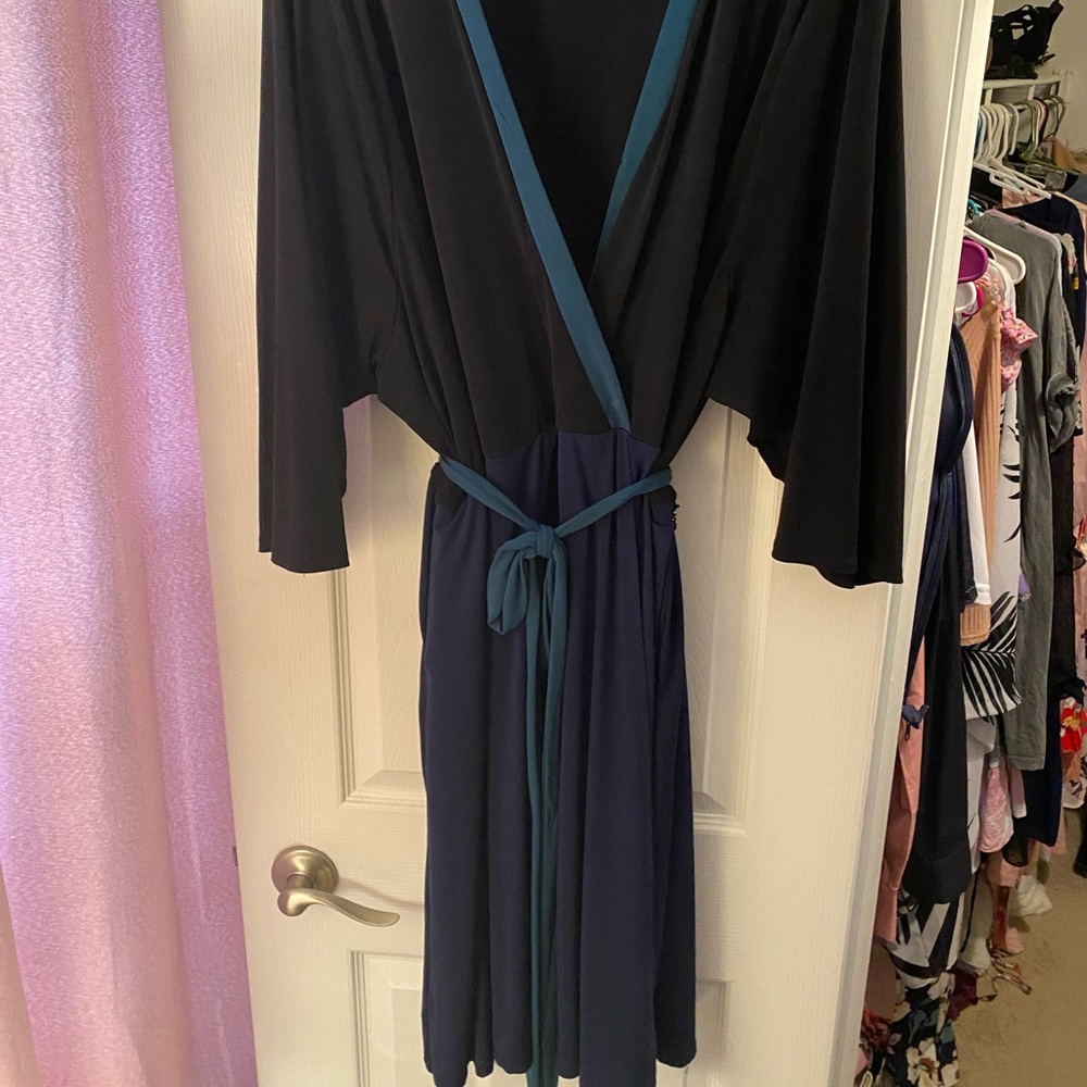 Black and blue color block dress torrid size 6